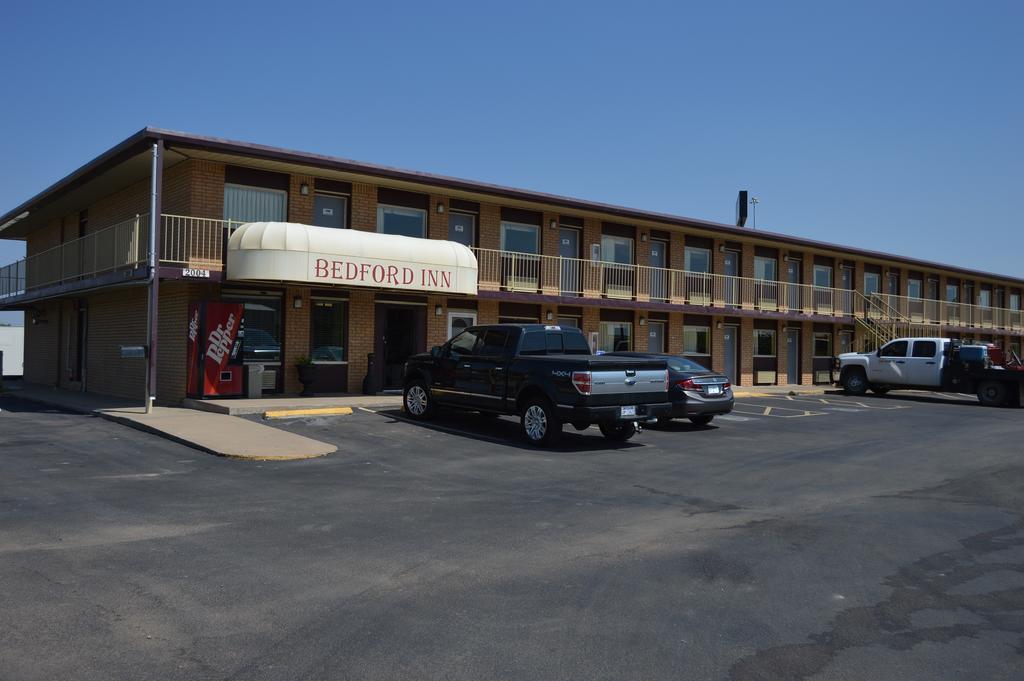 Bedford Inn Elk City Exterior photo